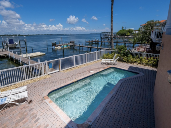 Bradenton Vacation Condo Two Bedroom Walk to Beach